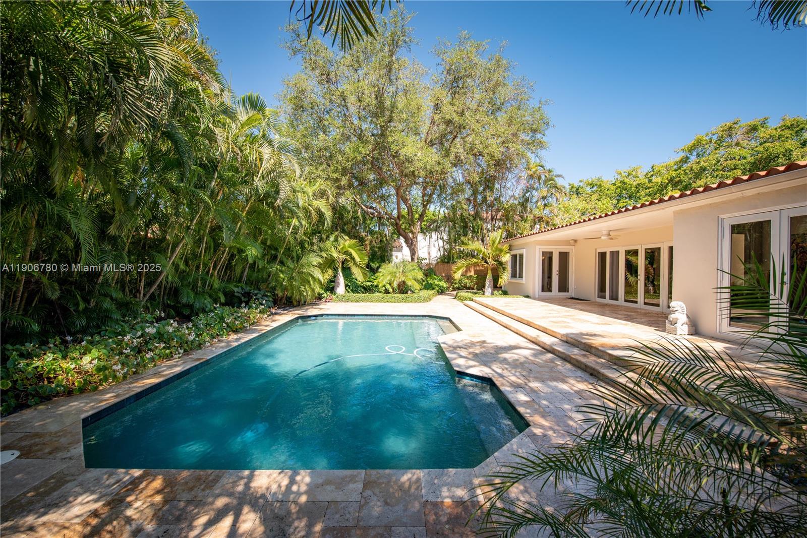 CORAL GABLES C C SEC 3 - Residential Lease