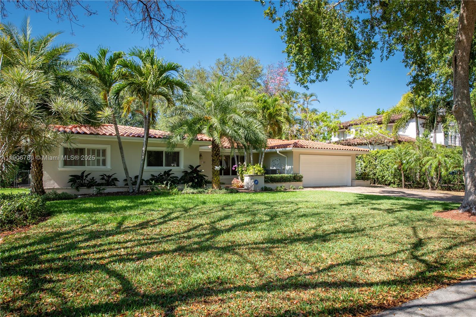 CORAL GABLES C C SEC 3 - Residential Lease