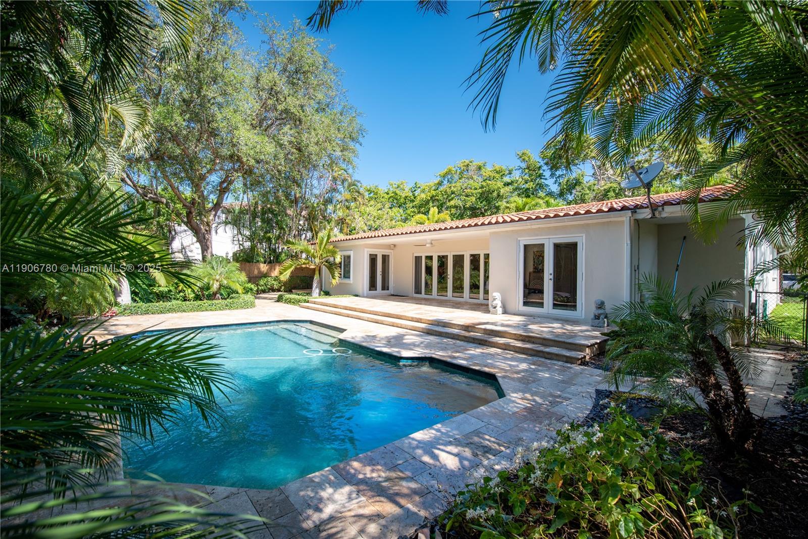 CORAL GABLES C C SEC 3 - Residential Lease