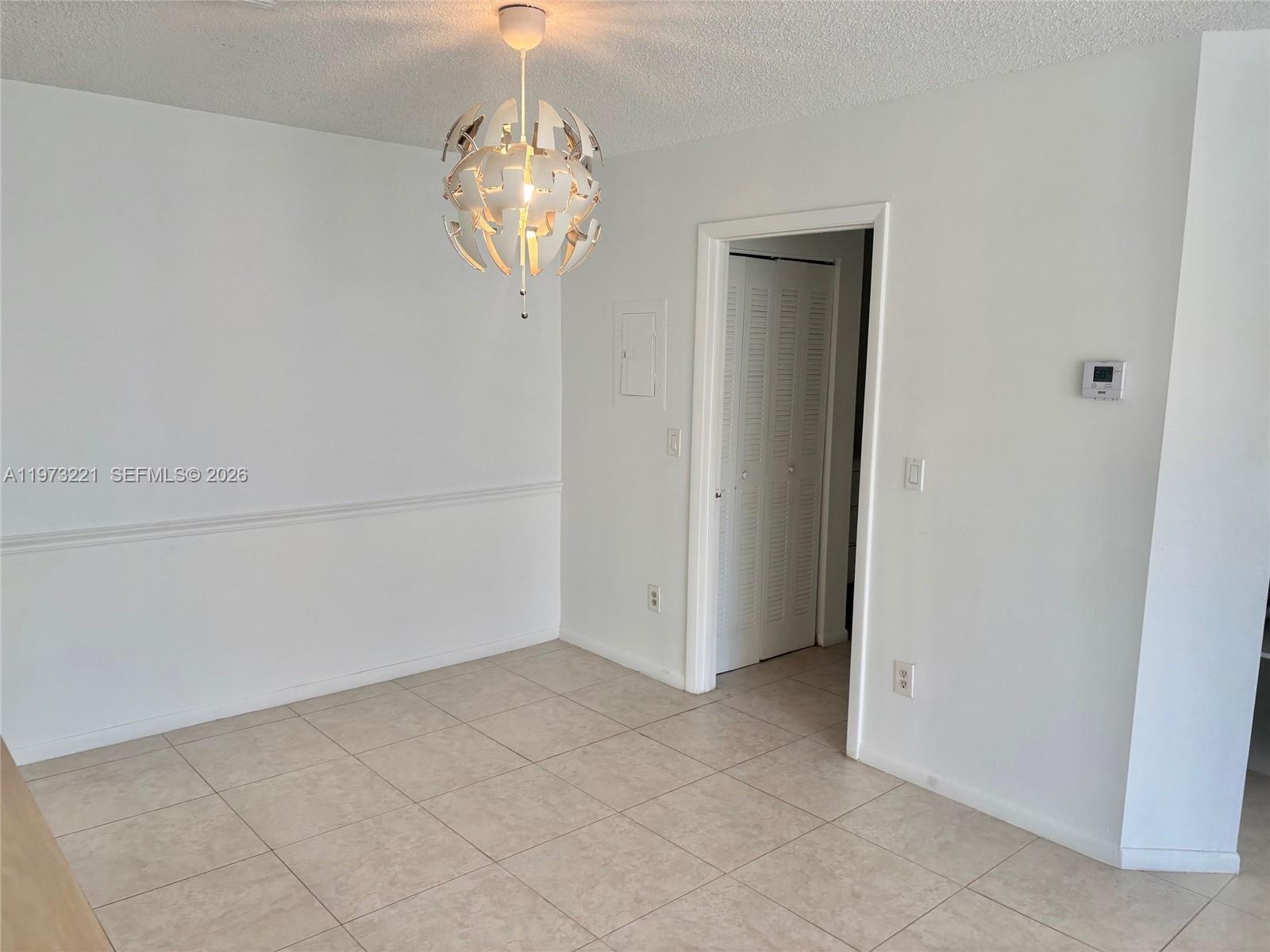 LA HACIENDA COUNTRY CLUB - Residential