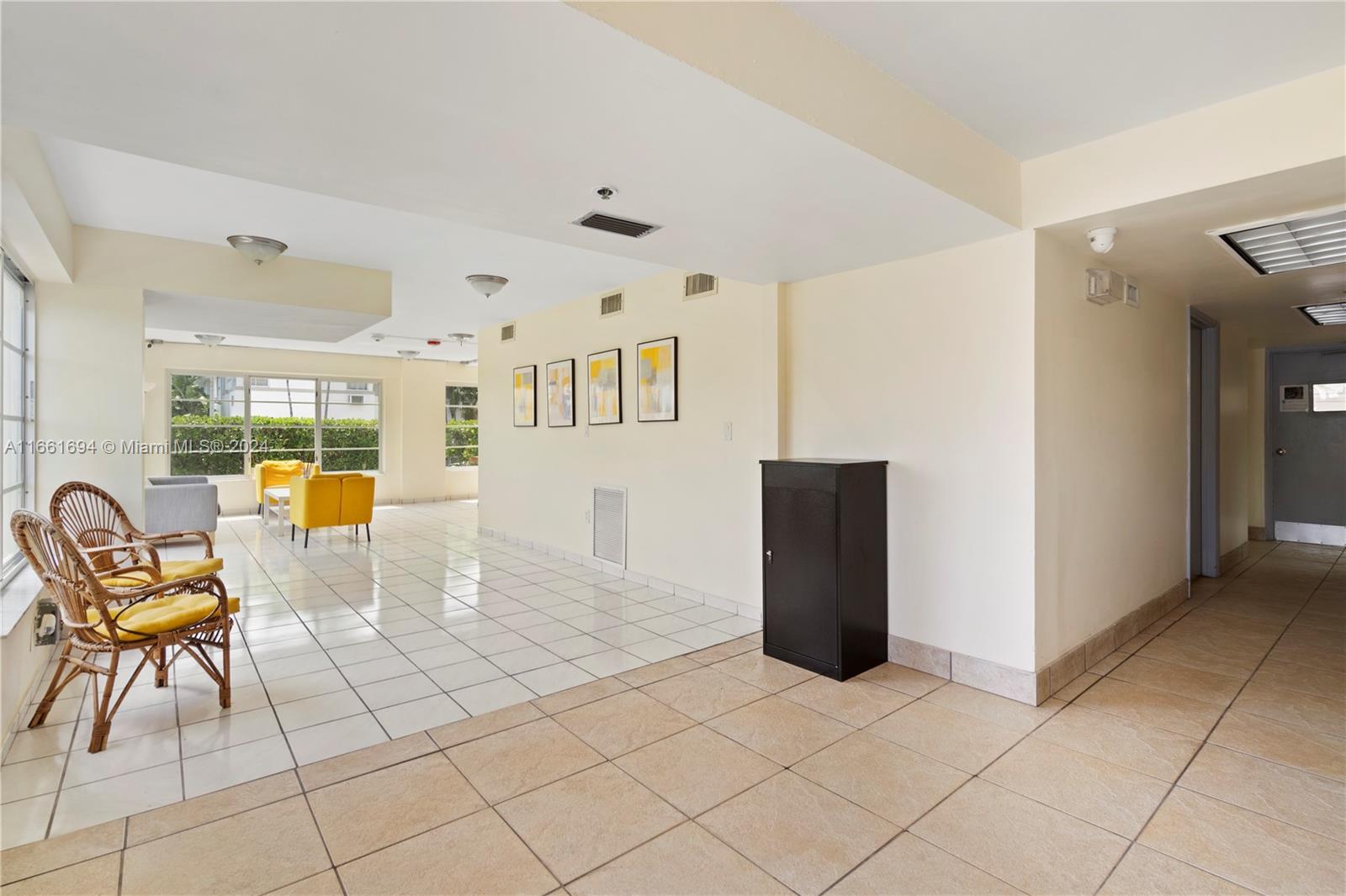 PARADISE PLAZA CONDO - Residential