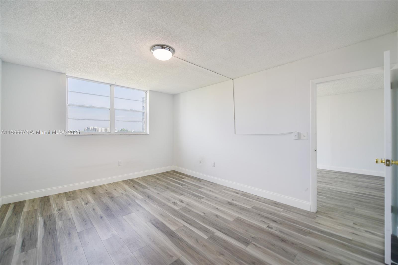 THREE HORIZONS EAST CONDO - Residential