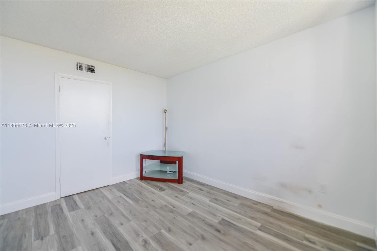 THREE HORIZONS EAST CONDO - Residential