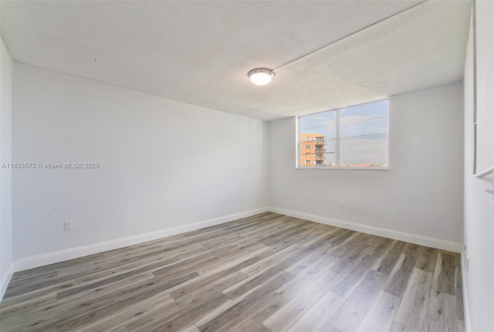 THREE HORIZONS EAST CONDO - Residential