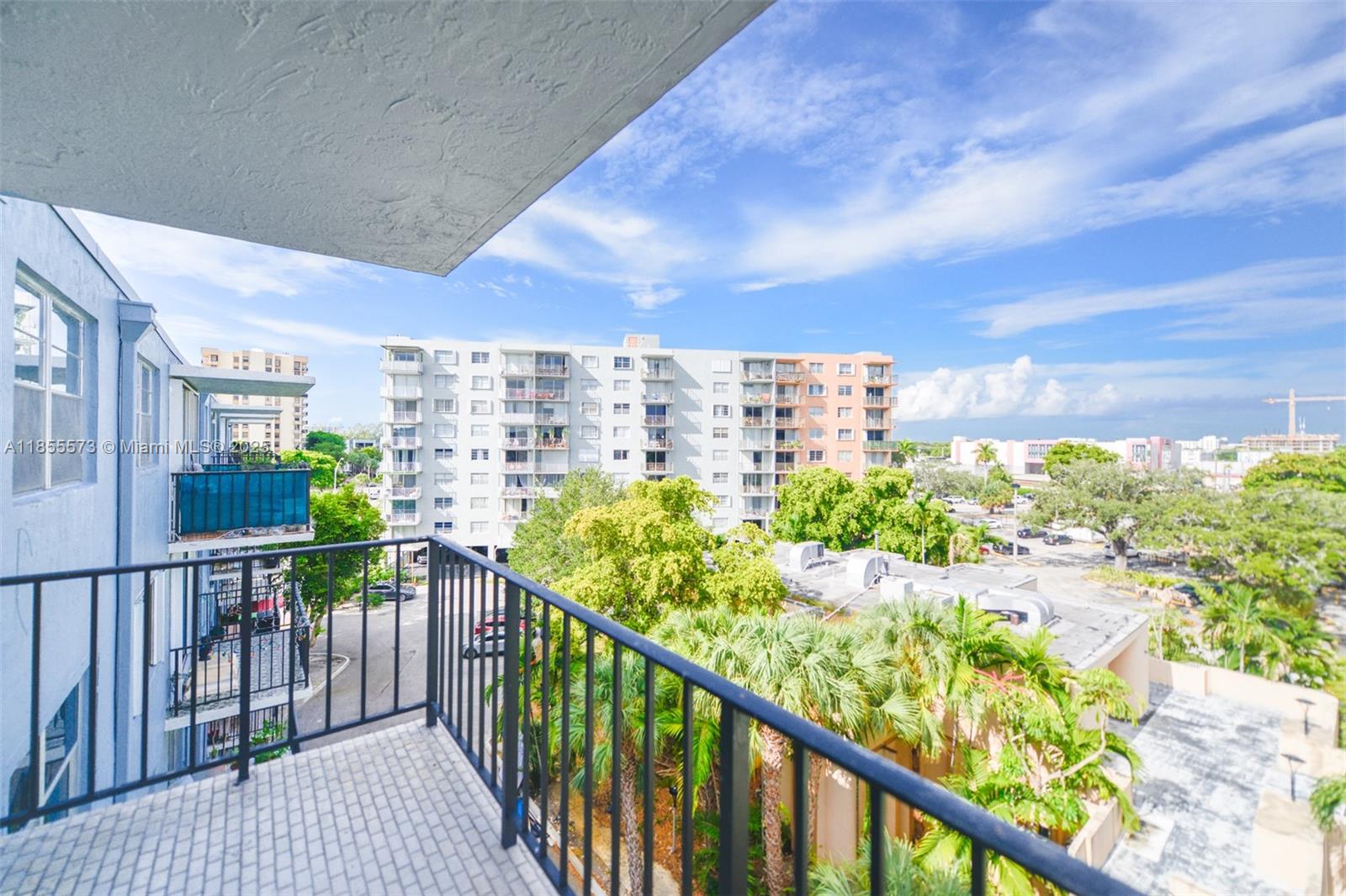 THREE HORIZONS EAST CONDO - Residential