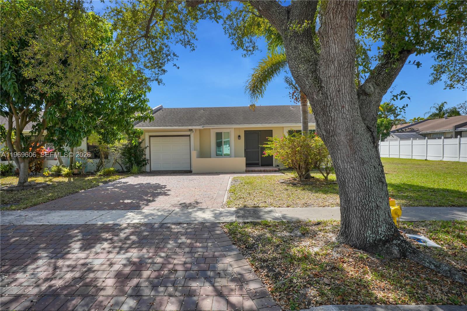 LAKEWOOD ON THE GREEN SEC - Residential