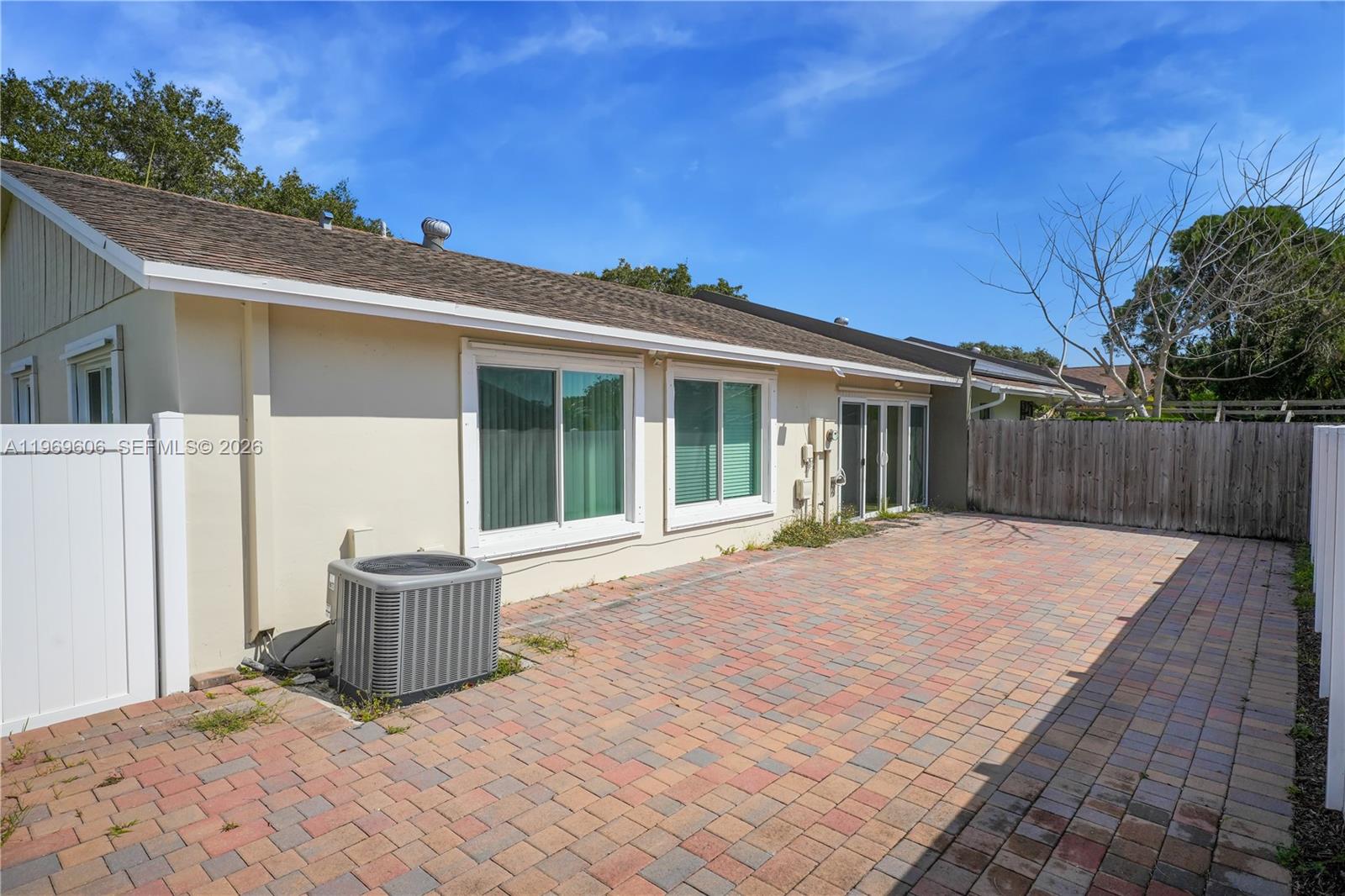 LAKEWOOD ON THE GREEN SEC - Residential