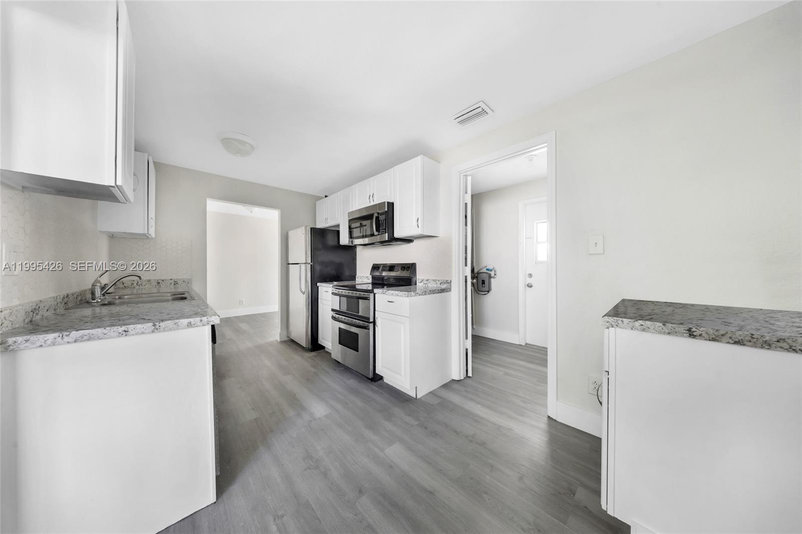 LEISUREVILLE FIRST SEC - Residential