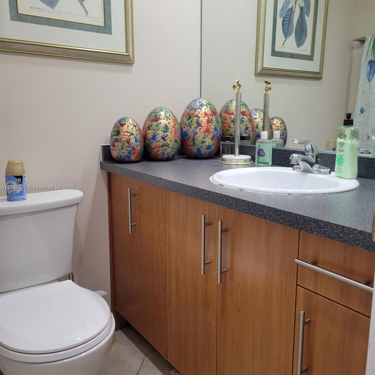 HEMISPHERES CONDO - Residential