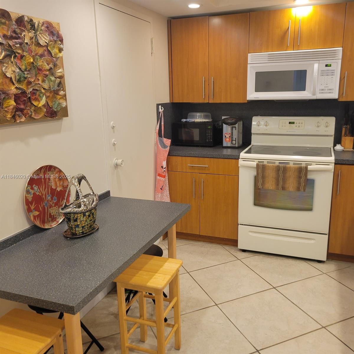 HEMISPHERES CONDO - Residential