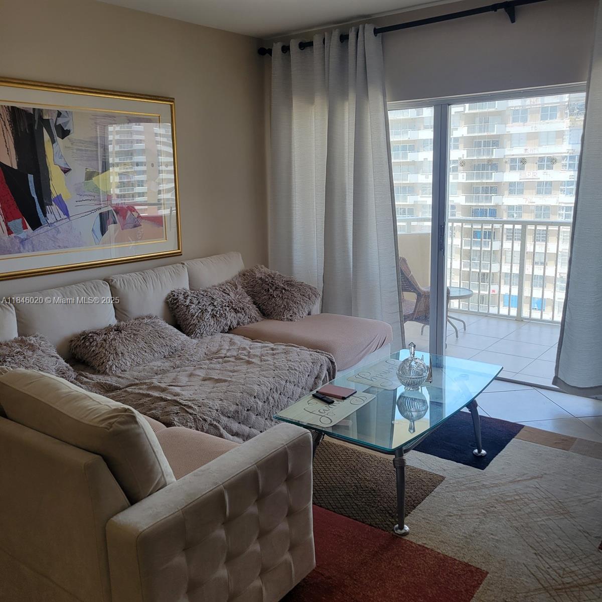 HEMISPHERES CONDO - Residential