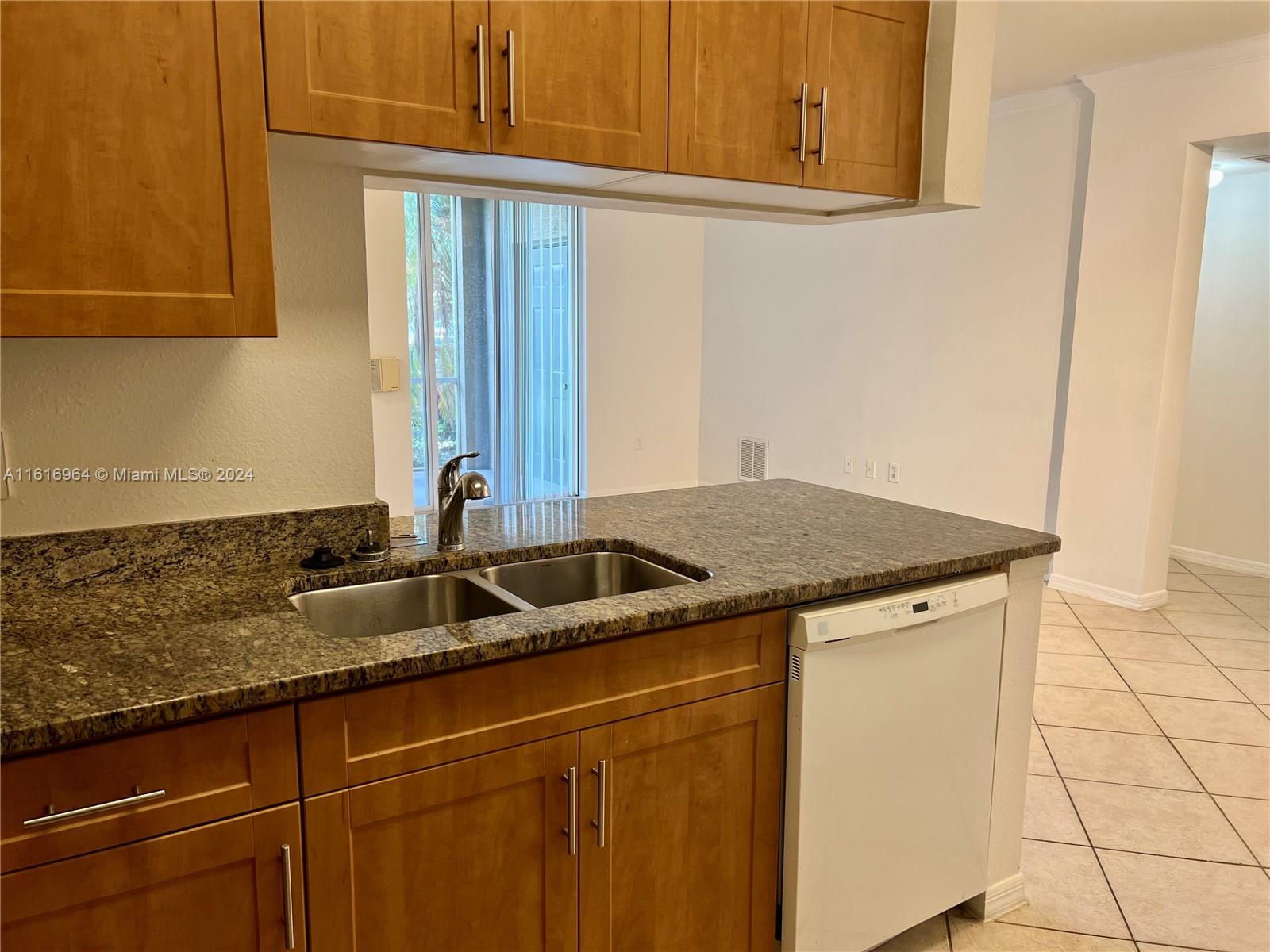 VILLAS AT EMERALD DUNES C - Residential Lease