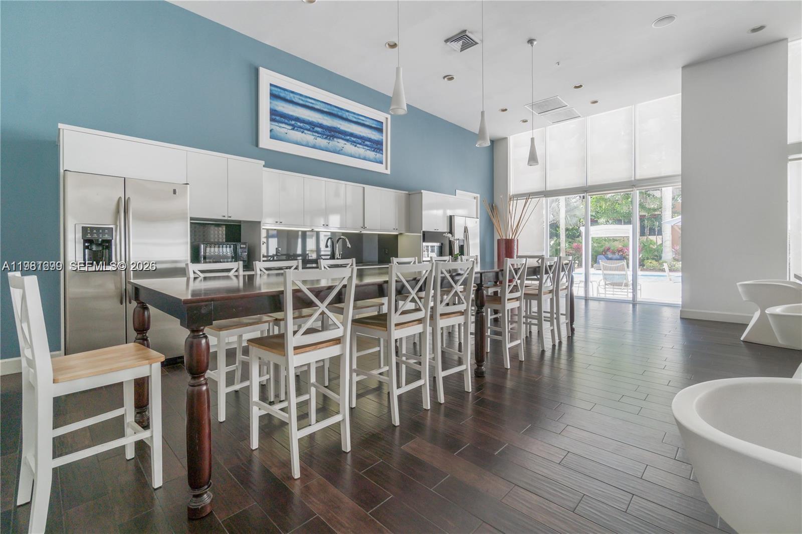 VENTURE AT AVENTURA EAST - Residential