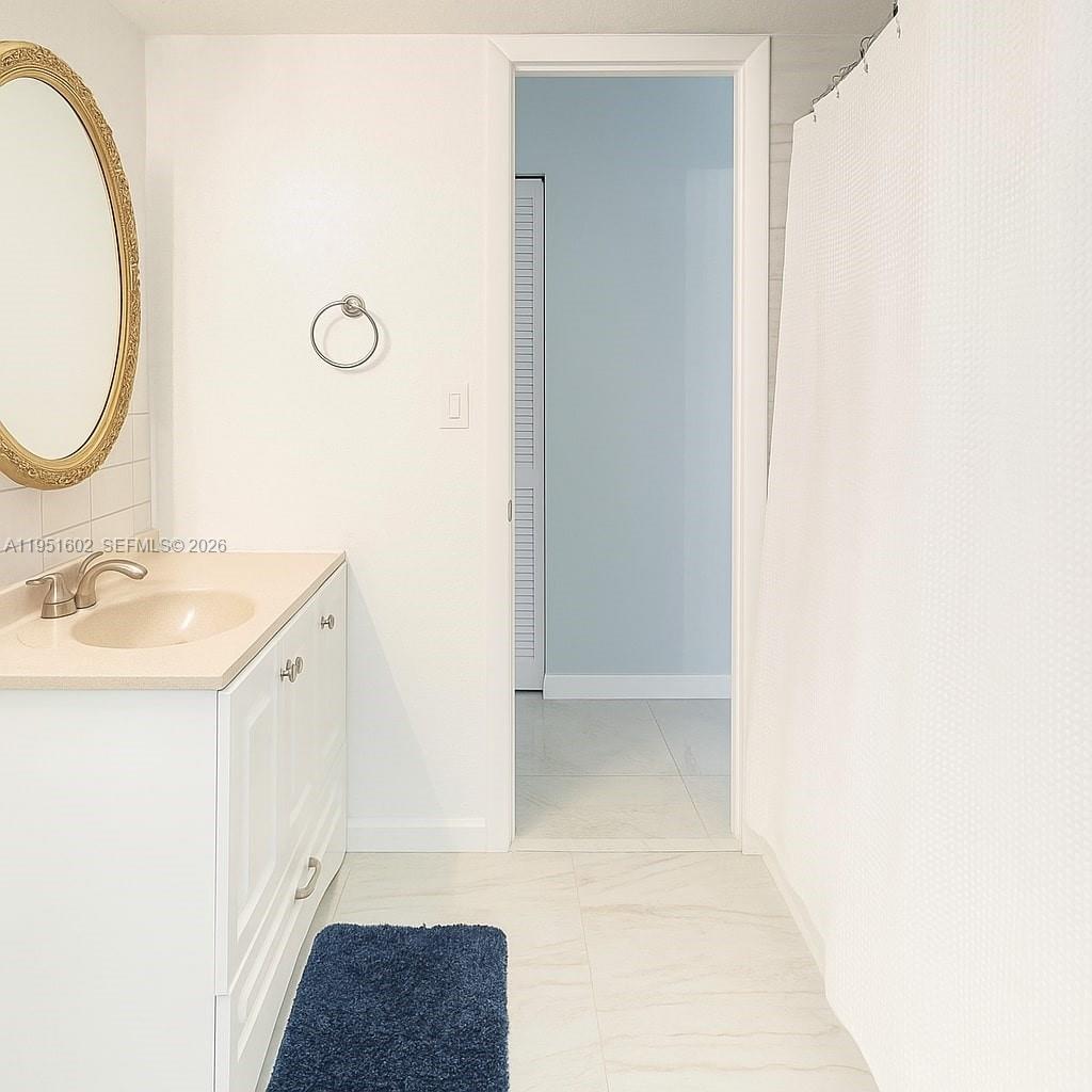 LAKE PARK CONDO NO 1 - BL - Residential