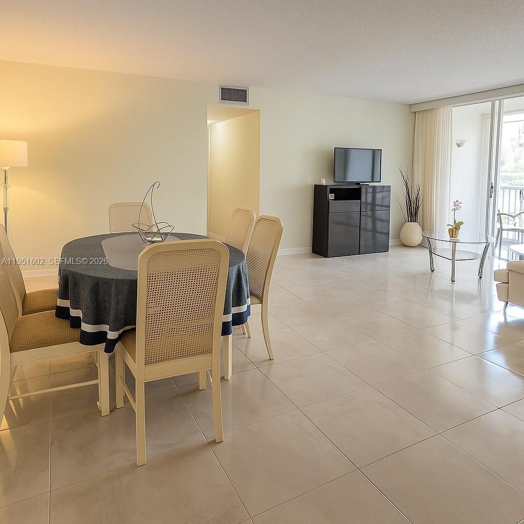 LAKE PARK CONDO NO 1 - BL - Residential