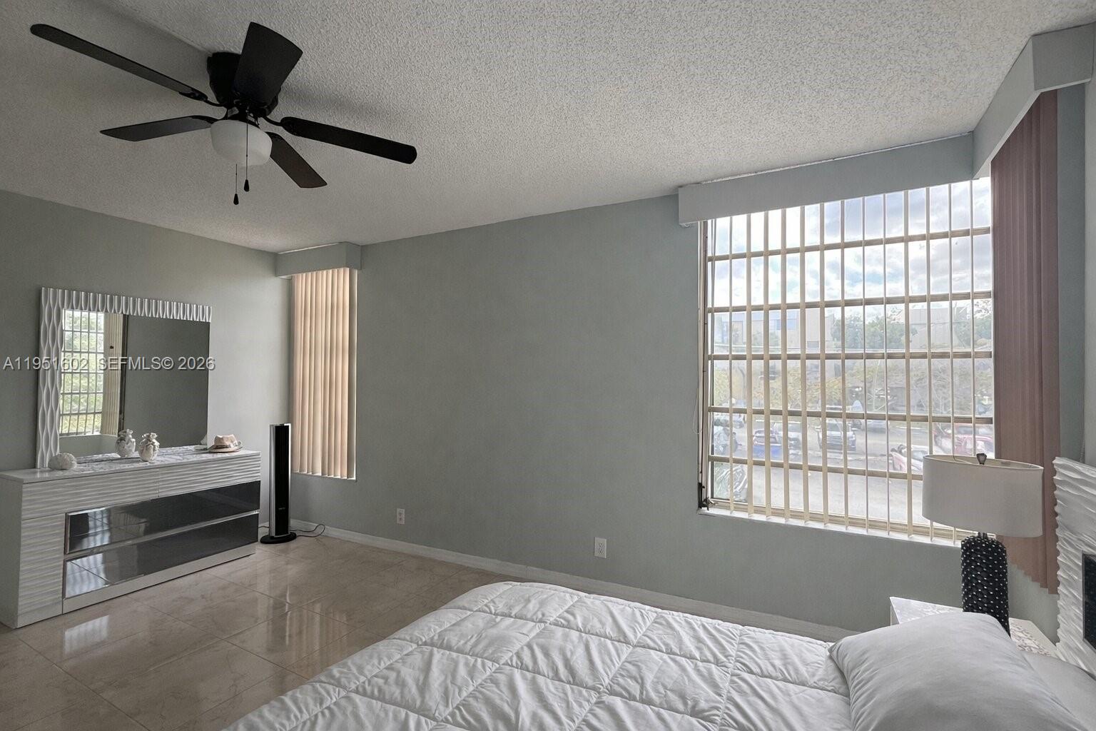 LAKE PARK CONDO NO 1 - BL - Residential