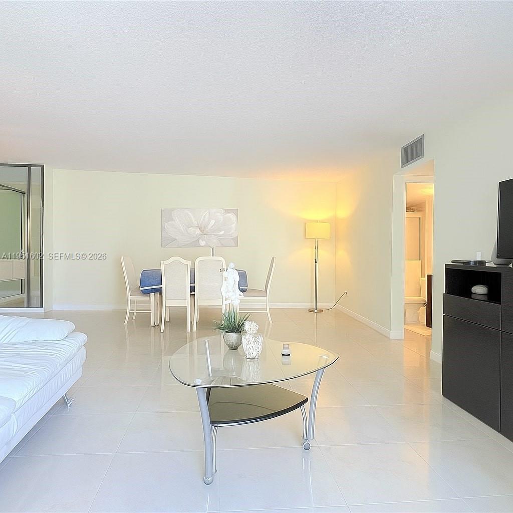 LAKE PARK CONDO NO 1 - BL - Residential