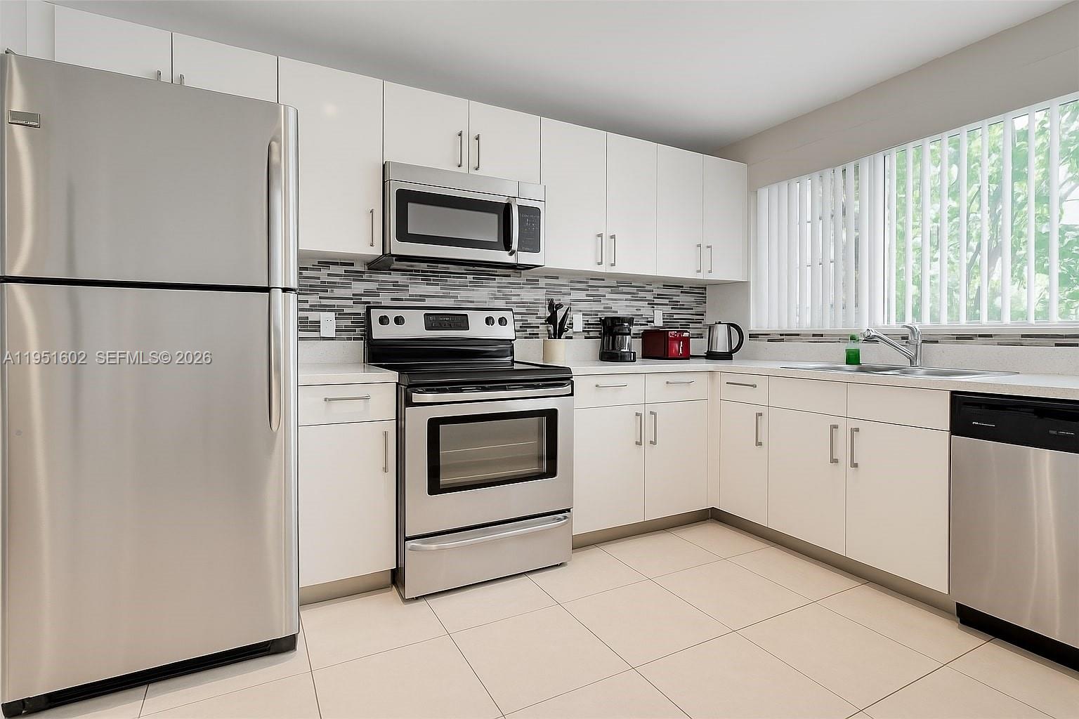 LAKE PARK CONDO NO 1 - BL - Residential