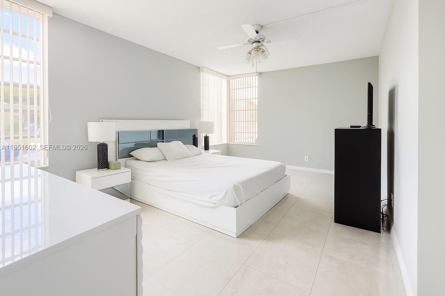 LAKE PARK CONDO NO 1 - BL - Residential