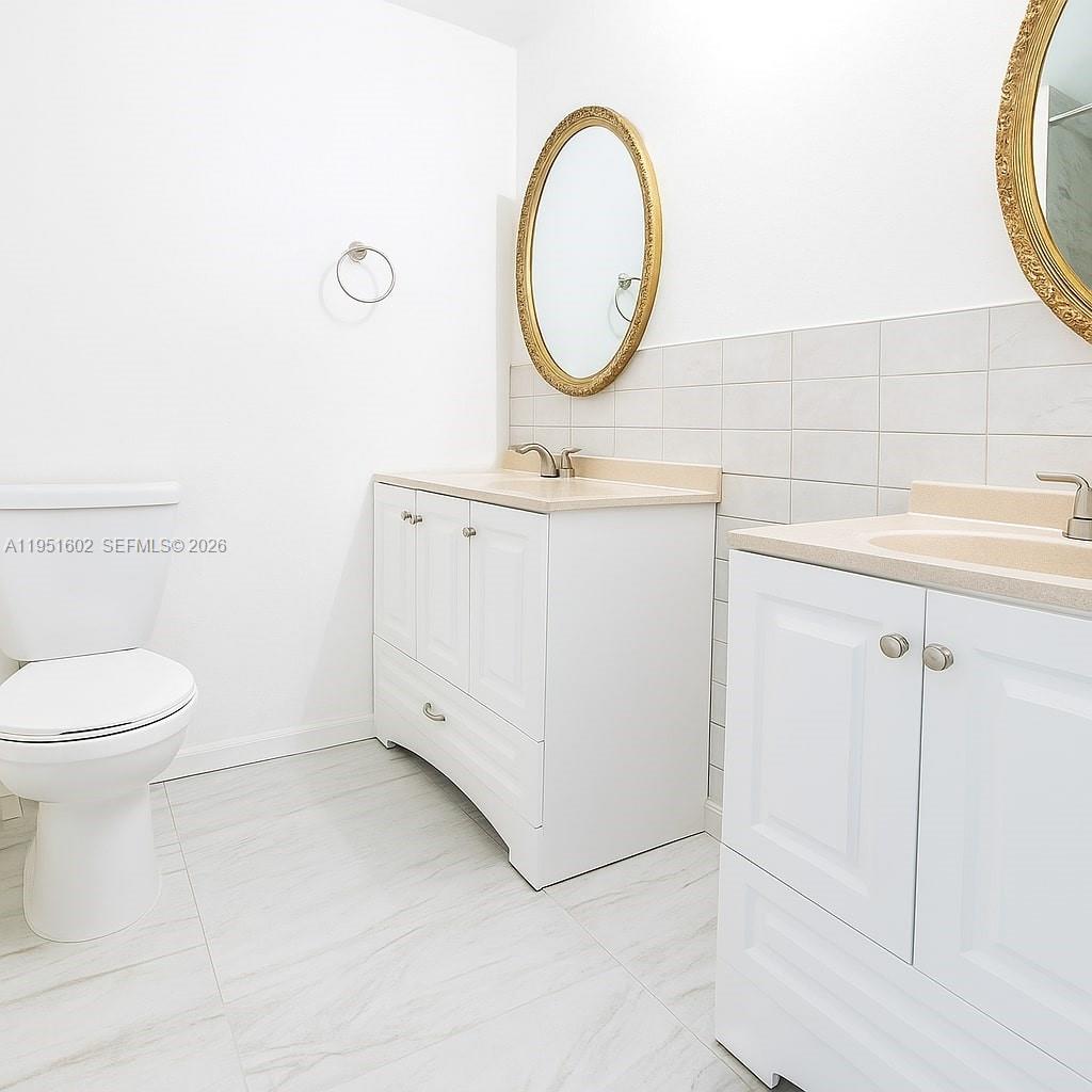 LAKE PARK CONDO NO 1 - BL - Residential