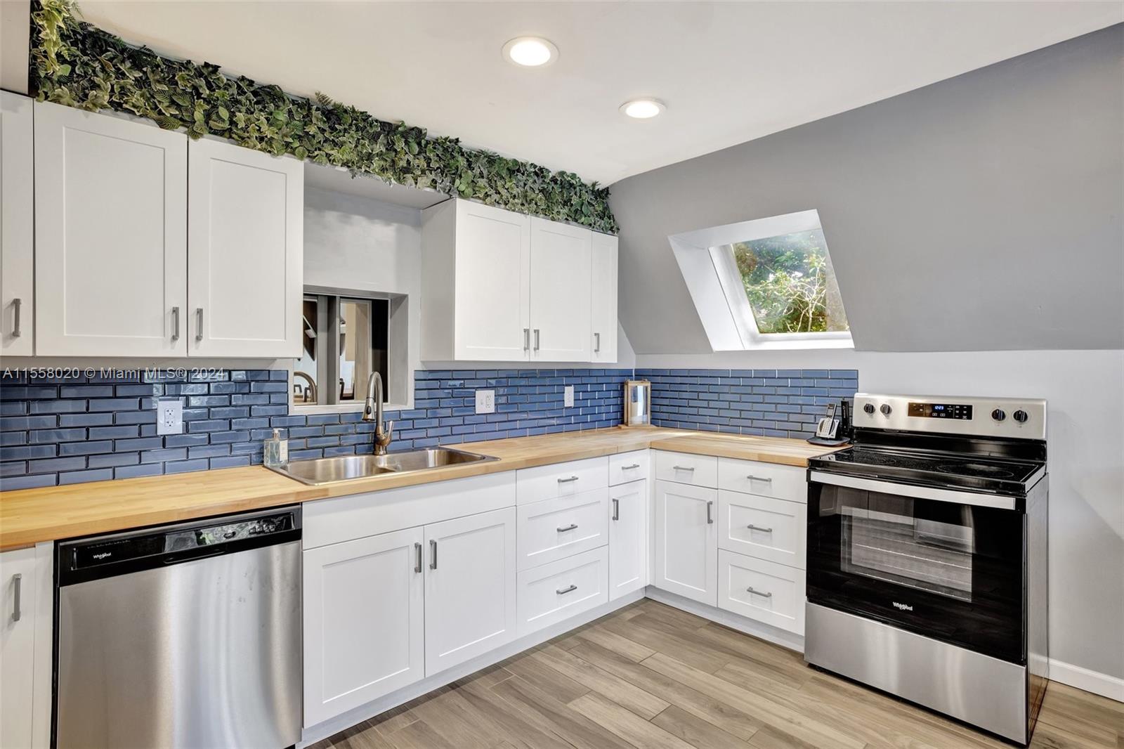 FLA FRUIT LANDS CO - Residential