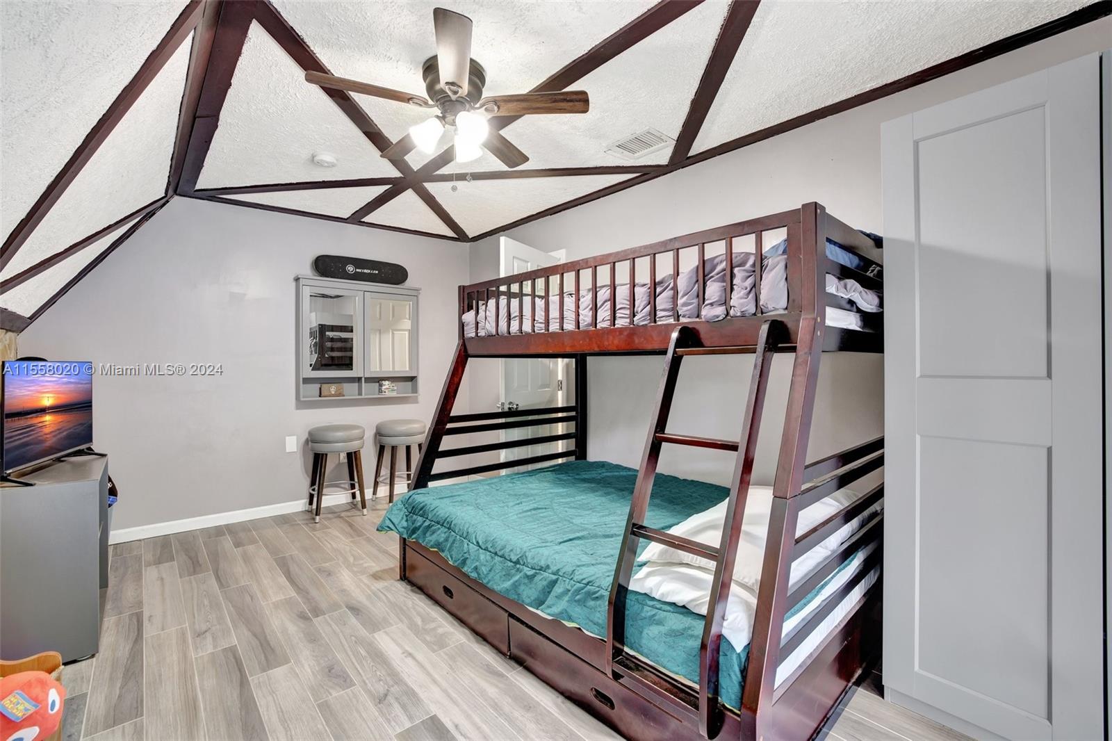 FLA FRUIT LANDS CO - Residential