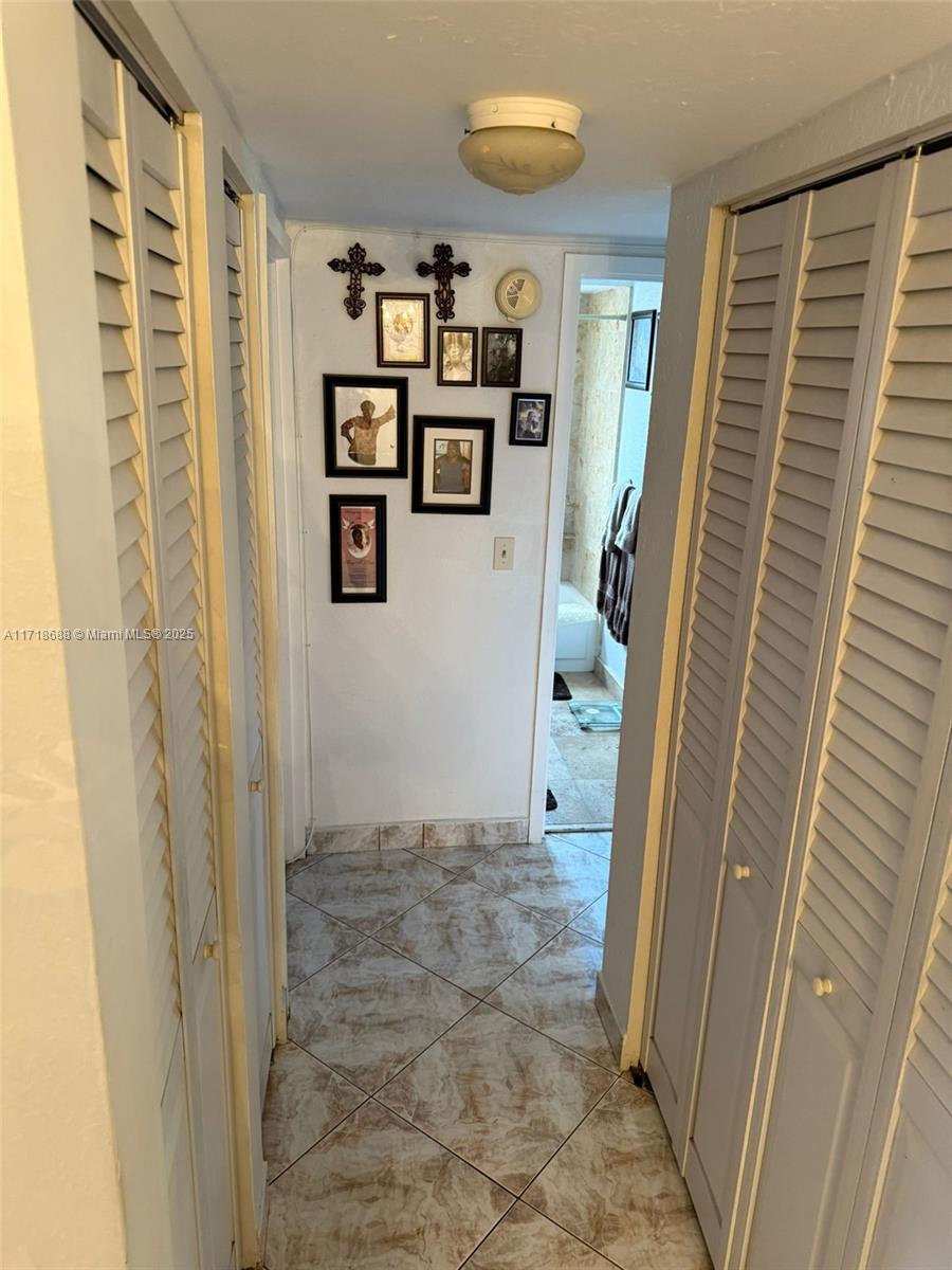 SOMERSET NO FIVE CONDO - Residential Lease