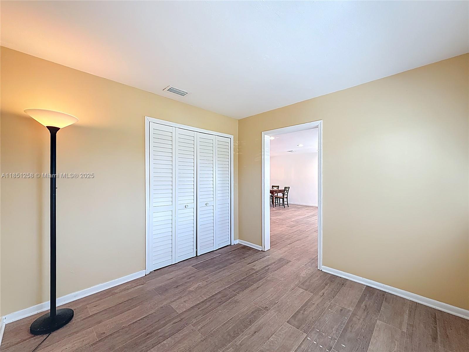 CORAL KEY VILLAS 2ND SEC - Residential