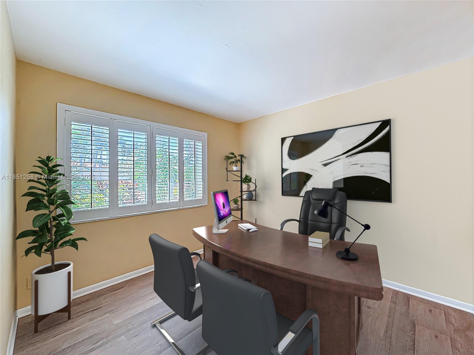 CORAL KEY VILLAS 2ND SEC - Residential