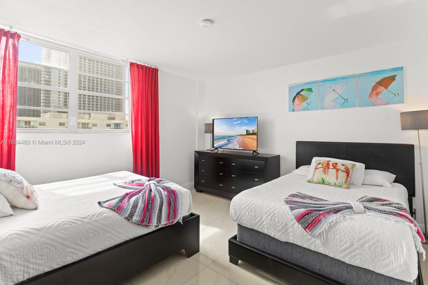 TIDES ON HOLLYWOOD BEACH - Residential