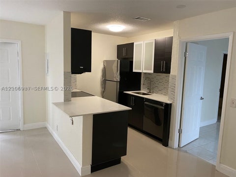 Photo of 26 Crossings Cir #B, Boynton Beach, FL 33435 (MLS # A12106937)