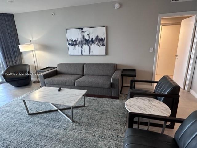 OCEAN POINT BEACH CLUB CO - Residential Lease