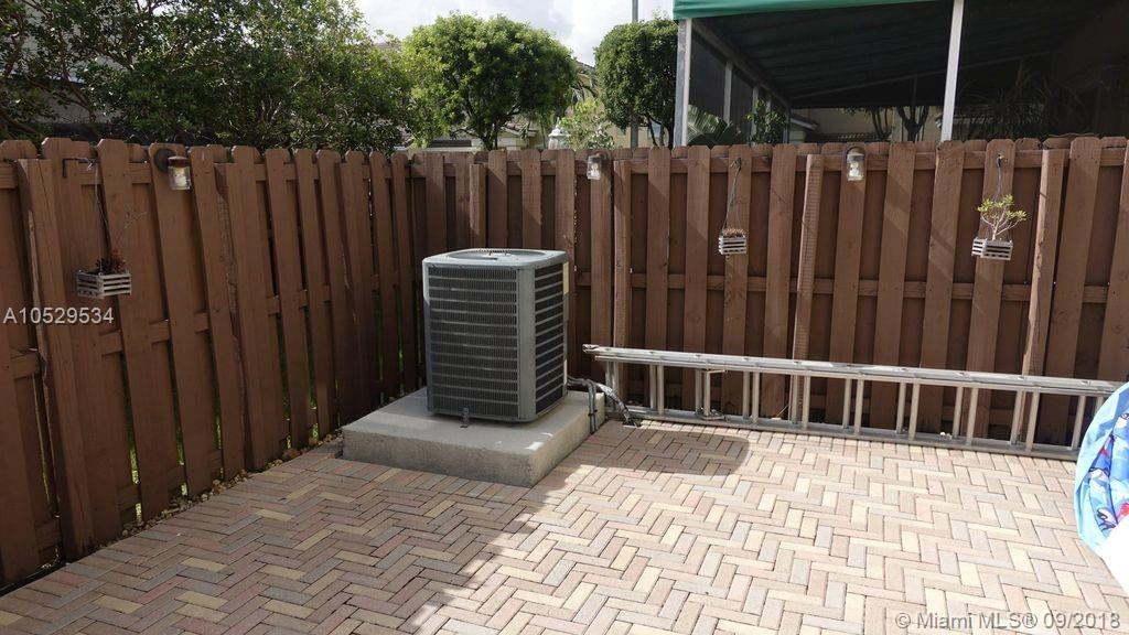 DORAL NORTHEAST TOWNHOMES - Residential Lease