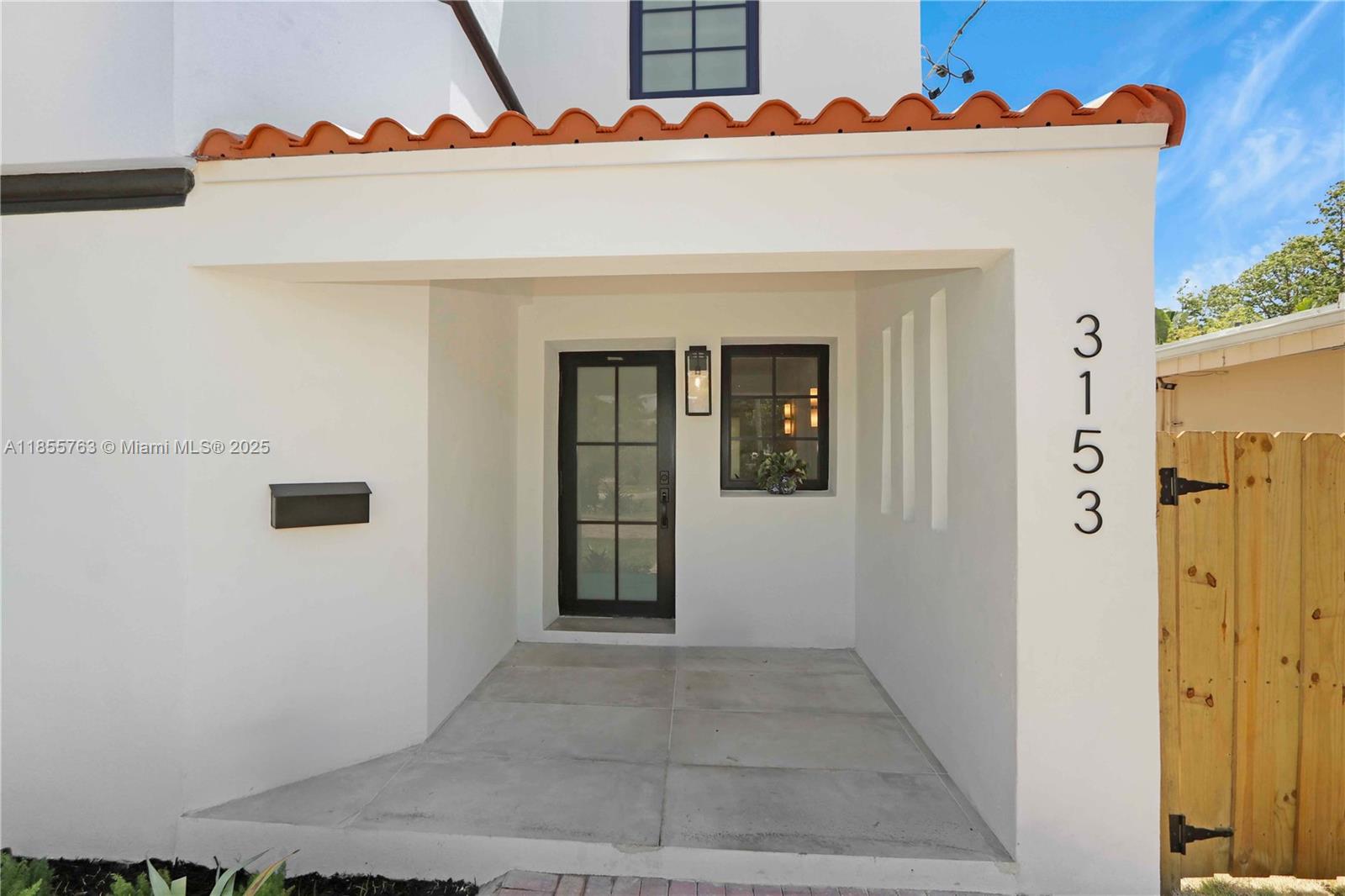3153 Royal Palm Ave