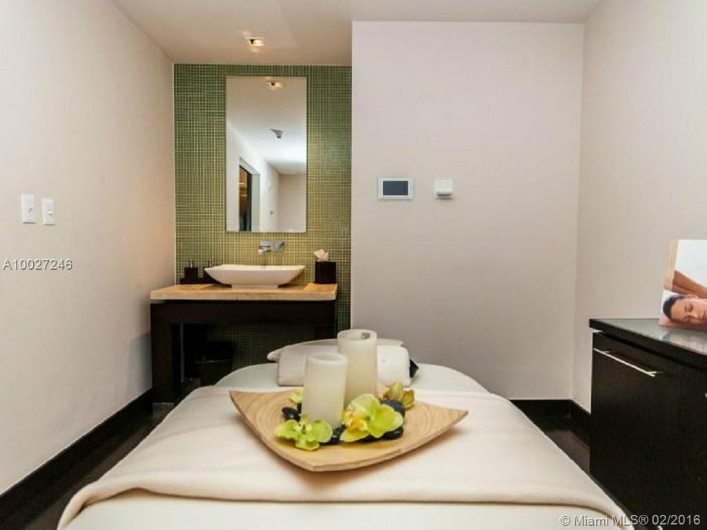 900 Biscayne Bay - Residential Lease