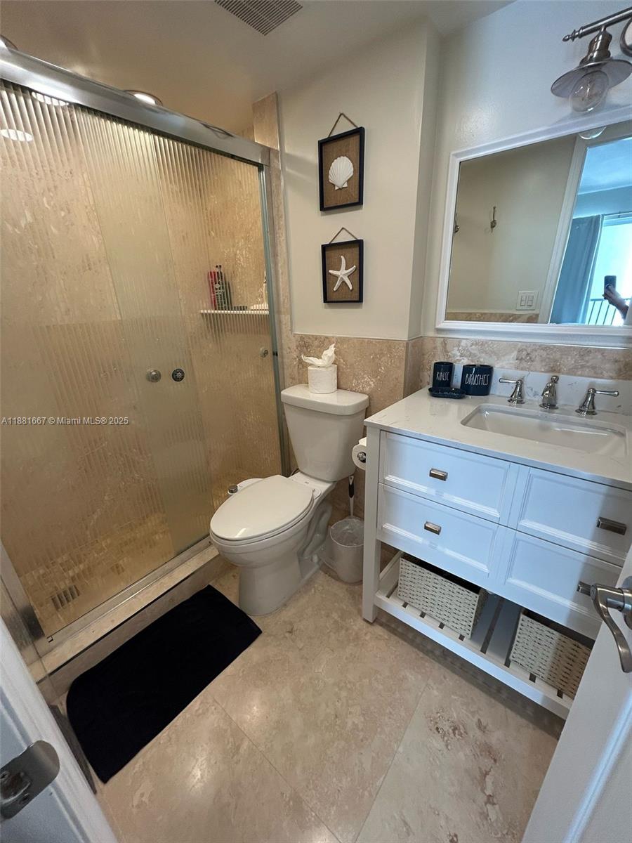 PELICAN LANDING CONDO - Residential Lease