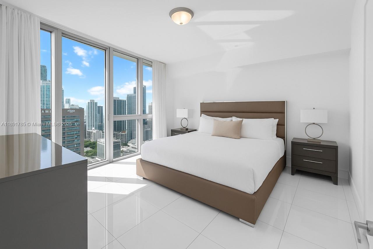 ICON BRICKELL CONDO NO 3 - Residential