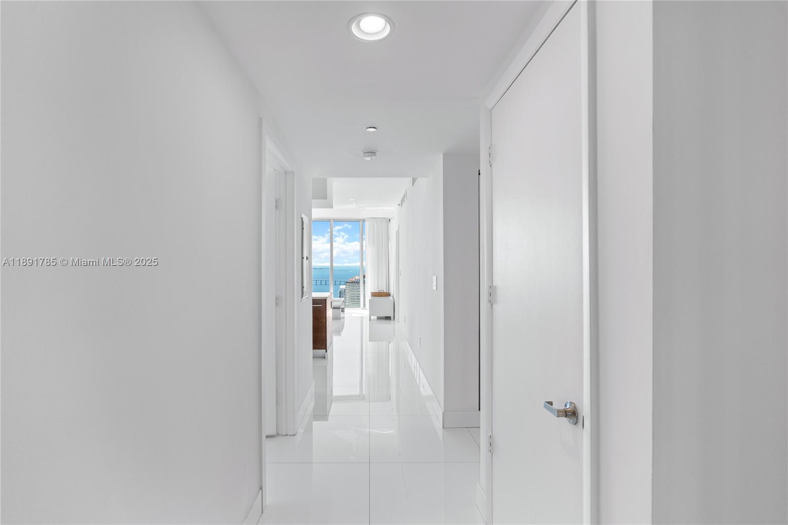 ICON BRICKELL CONDO NO 3 - Residential
