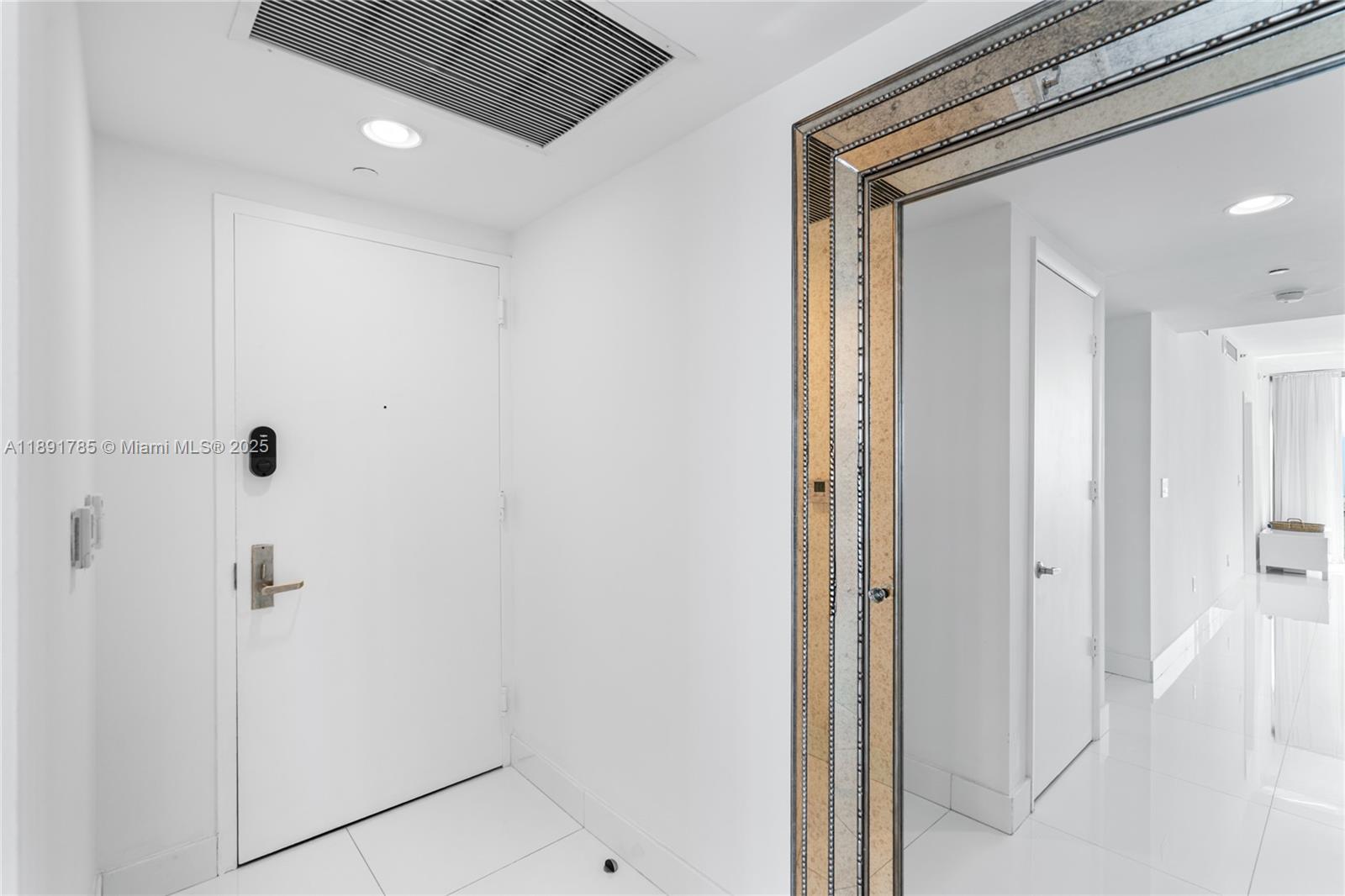 ICON BRICKELL CONDO NO 3 - Residential