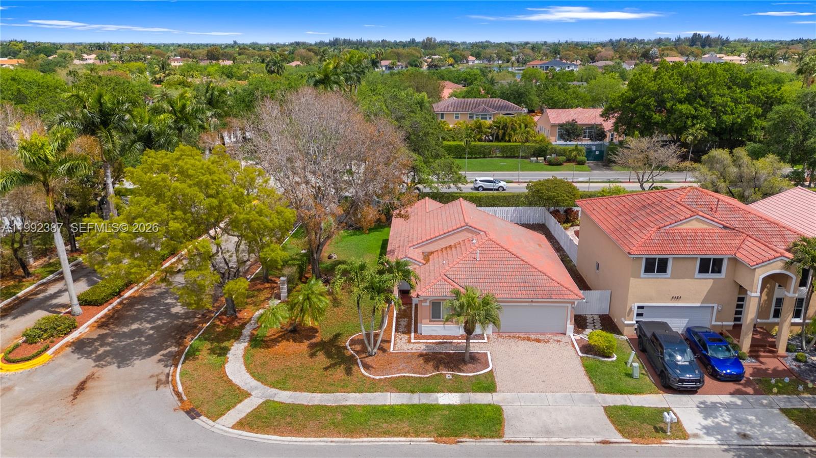 REPLAT OF COUNTRY LAKES - Residential