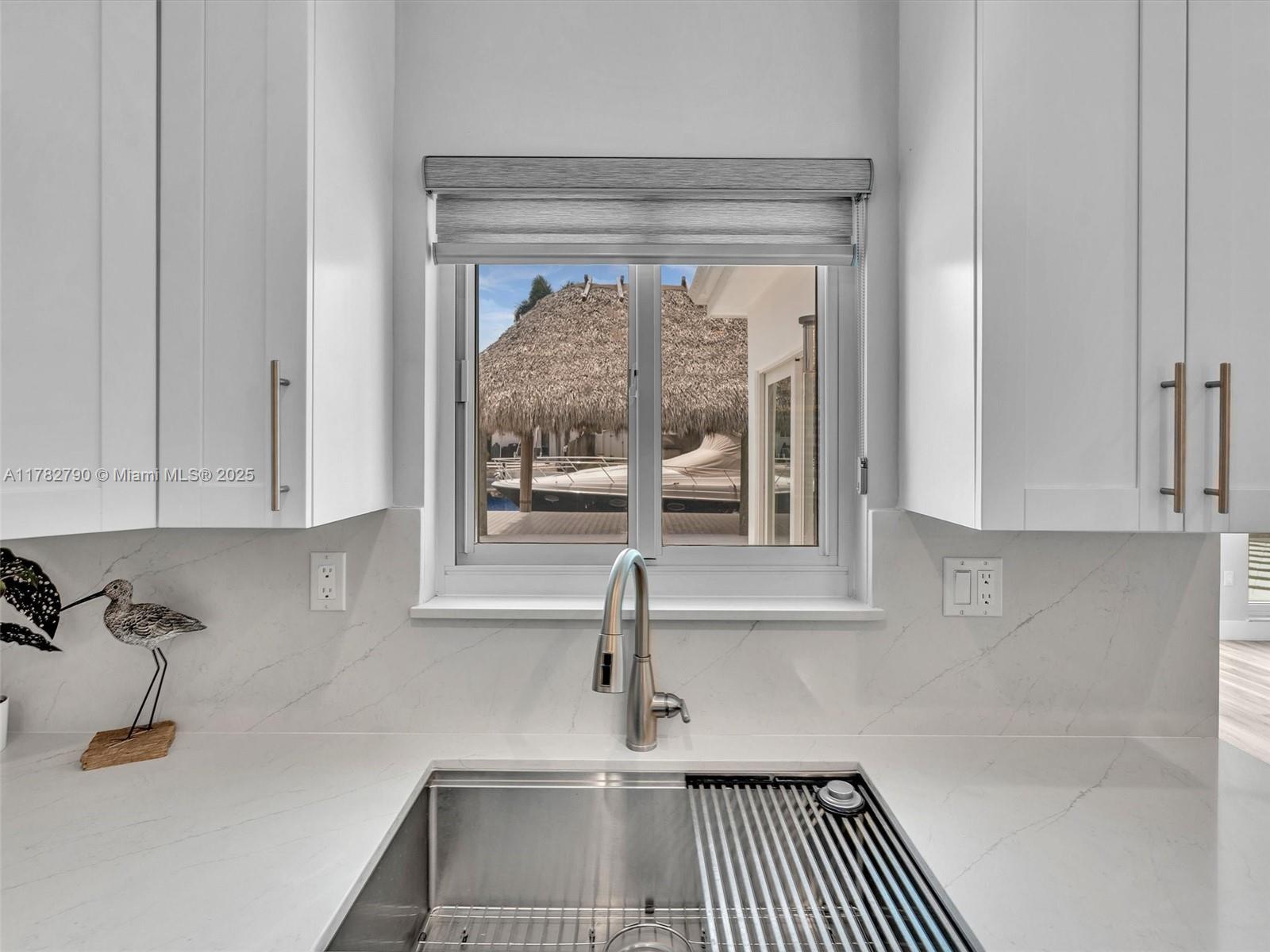 SHELTER ISLANDS - Residential