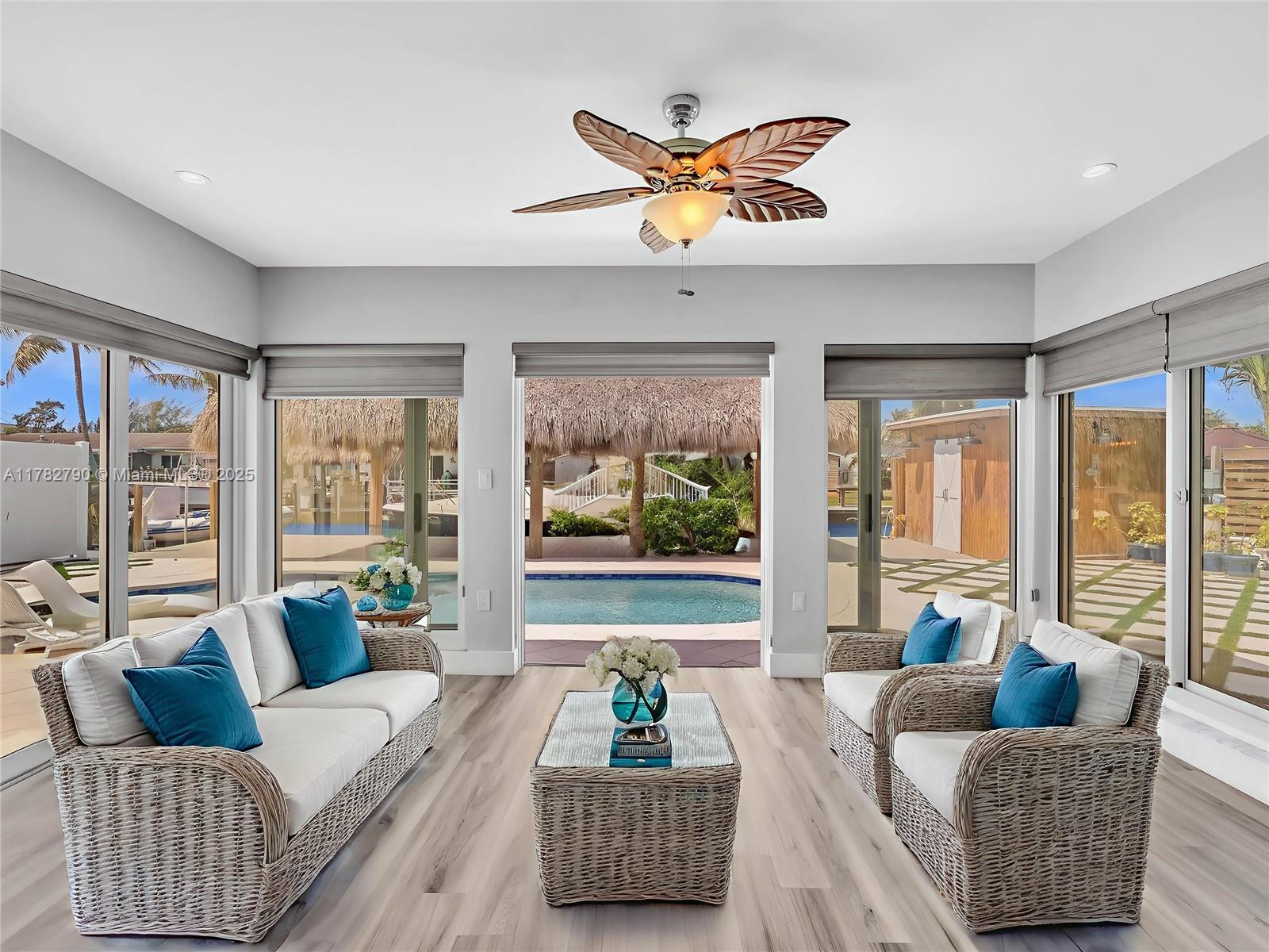 SHELTER ISLANDS - Residential