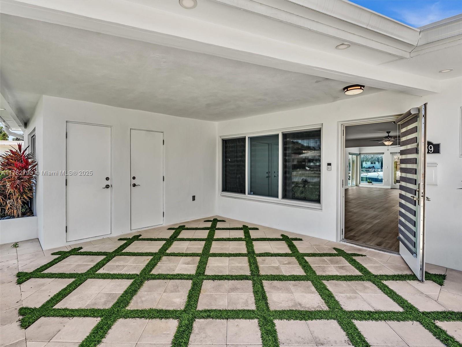 SHELTER ISLANDS - Residential