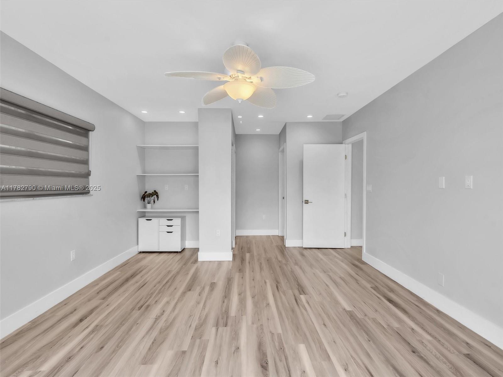 SHELTER ISLANDS - Residential