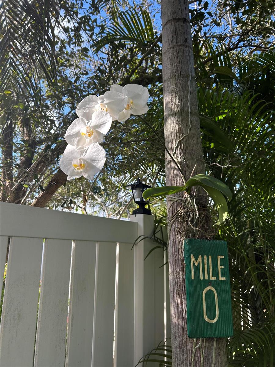 HOLLYWOOD BEACH PARK - Residential