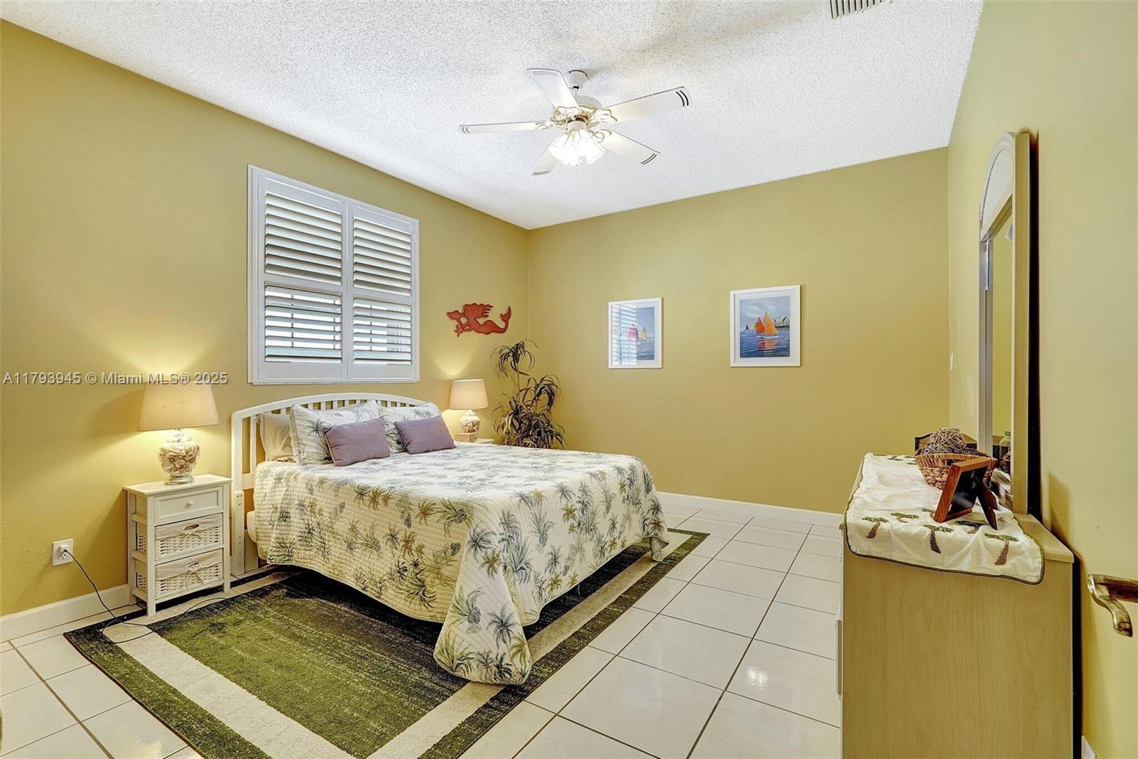 HOLLYWOOD BEACH PARK - Residential