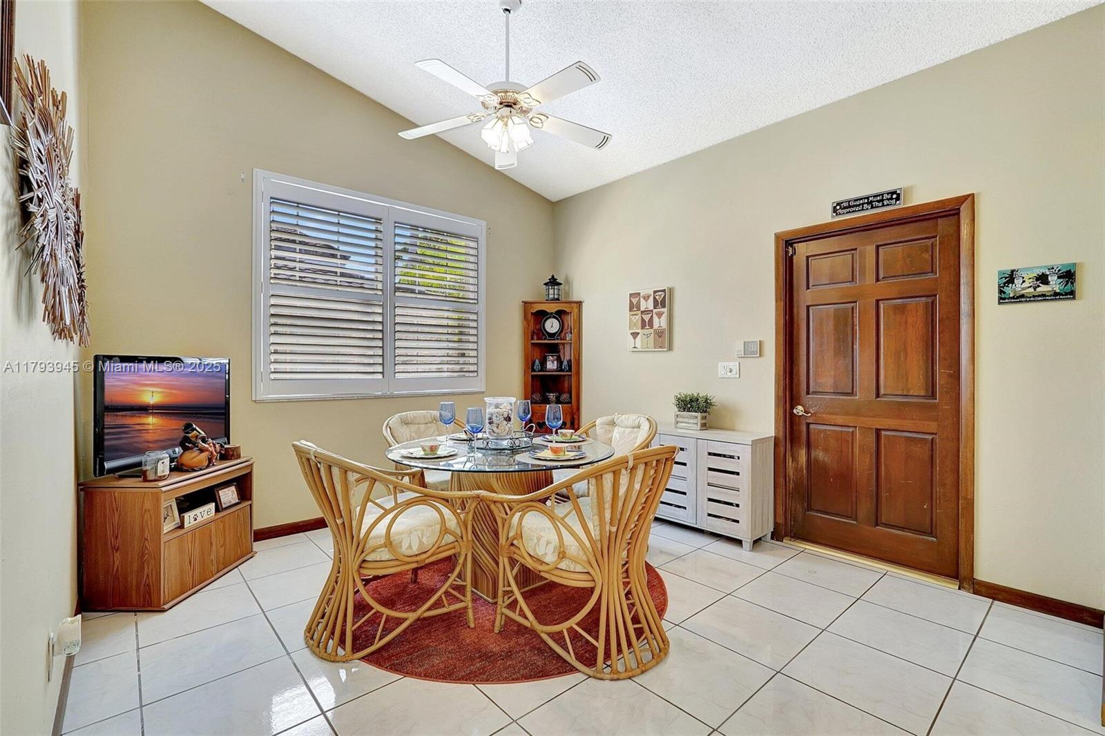 HOLLYWOOD BEACH PARK - Residential