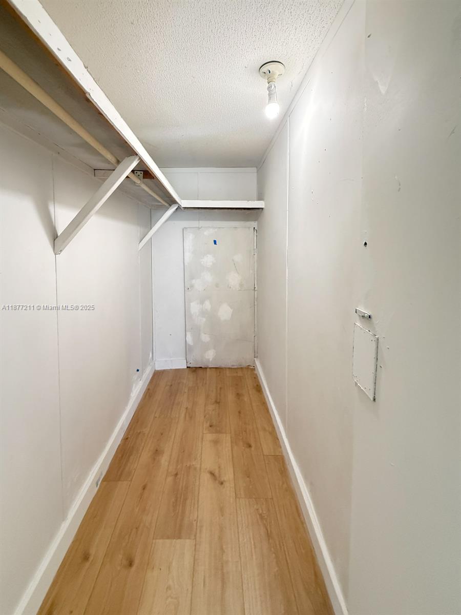 LAKE COMO HIGHLANDS - Residential