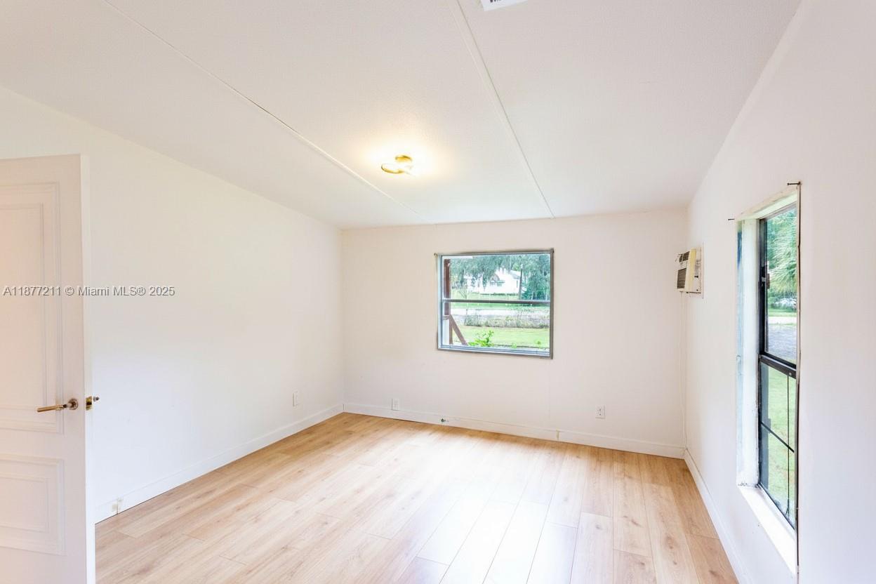 LAKE COMO HIGHLANDS - Residential