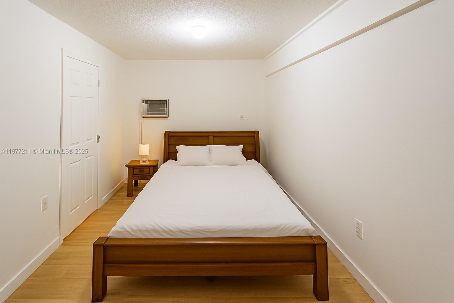 LAKE COMO HIGHLANDS - Residential